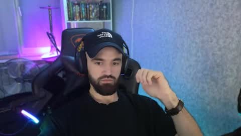 Snapshot of _serious_man chatting on October 4, 11:36 pm Ask me online show from October 4, 11:36 pm