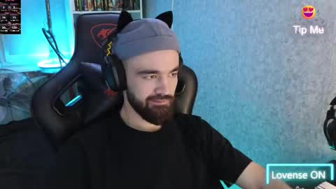 Snapshot of _serious_man chatting on October 8, 12:08 am Ask me online show from October 8, 12:08 am