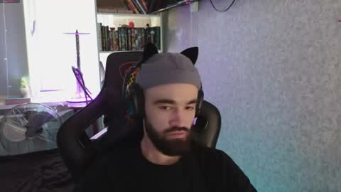 Snapshot of _serious_man chatting on October 8, 12:36 pm Ask me online show from October 8, 12:36 pm