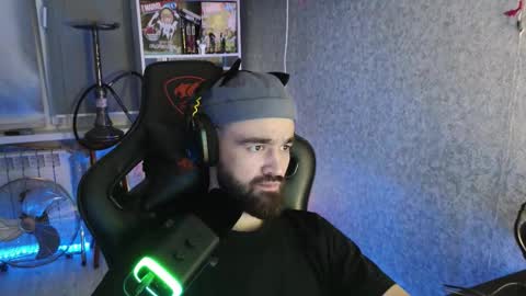 Snapshot of _serious_man chatting on October 12, 5:45 pm Ask me online show from October 12, 5:45 pm