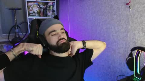 Snapshot of _serious_man chatting on October 31, 6:31 pm Ask me online show from October 31, 6:31 pm