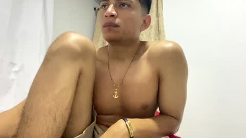 Juan Pablo-independent model online show from December 21, 3:47 am