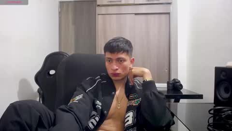 Juan Pablo-independent model online show from January 20, 3:15 am