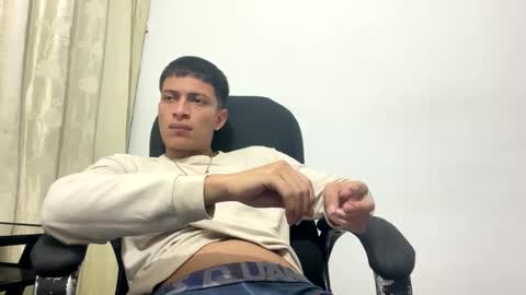 Juan Pablo-independent model online show from February 25, 4:46 am