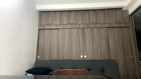 Juan Pablo-independent model online show from September 28, 2:50 am