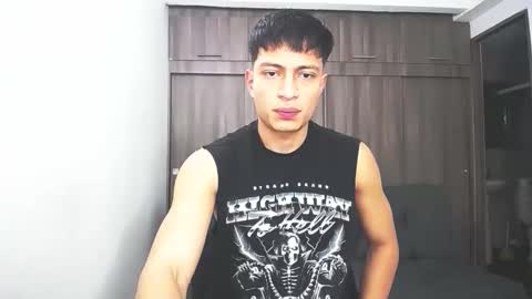 Juan Pablo-independent model online show from February 22, 8:29 pm