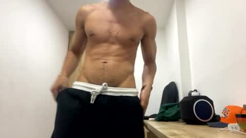 Juan Pablo-independent model online show from June 22, 3:25 am