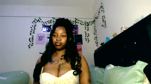 Snapshot of _sexysquirter chatting on June 22, 7:55 pm _sexysquirter online show from June 22, 7:55 pm