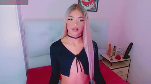 Snapshot of _shadday_ chatting on March 21, 3:55 am _shadday_ online show from March 21, 3:55 am