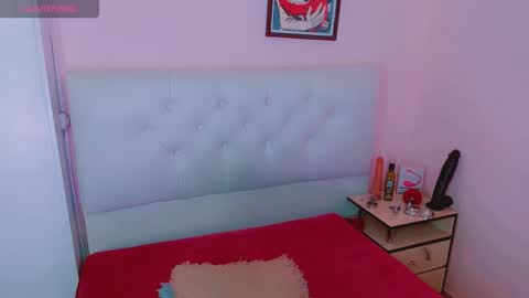 Snapshot of _shadday_ chatting on March 24, 3:55 am _shadday_ online show from March 24, 3:55 am