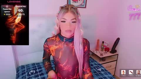 Snapshot of _shadday_ chatting on March 26, 5:13 am _shadday_ online show from March 26, 5:13 am