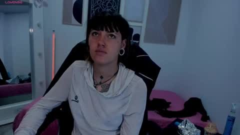 Snapshot of _sharlotte777 chatting on September 25, 2:32 pm _sharlotte777 online show from September 25, 2:32 pm