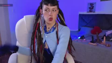 Snapshot of _sharlotte777 chatting on February 17, 2:13 pm _sharlotte777 online show from February 17, 2:13 pm