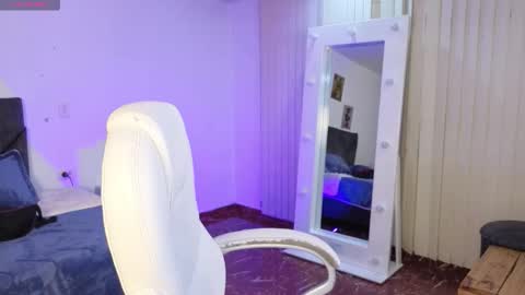 Snapshot of _sharlotte777 chatting on March 12, 1:50 pm _sharlotte777 online show from March 12, 1:50 pm