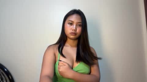 _shinelee online show from May 4, 9:55 pm