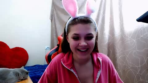 Mari online show from March 2, 7:12 pm