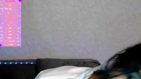 _shynikki online show from March 3, 6:01 pm
