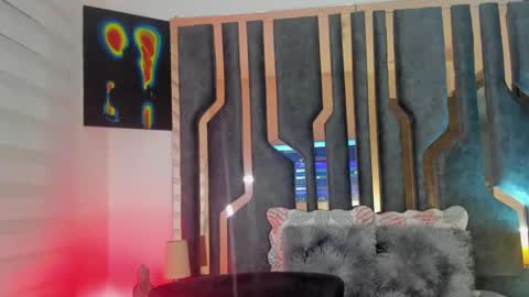 _silvia_vega_ online show from December 16, 8:52 am