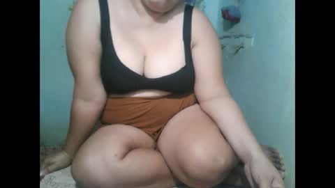 Snapshot of _simply_mama chatting on March 25, 1:33 am _simply_mama online show from March 25, 1:33 am