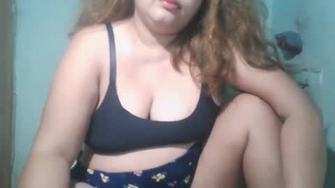 Snapshot of _simply_mama chatting on April 3, 7:23 pm _simply_mama online show from April 3, 7:23 pm