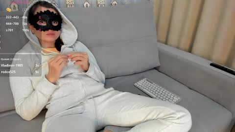 _smetanka_ online show from January 20, 10:15 pm
