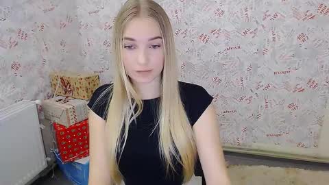 Snapshot of _snow_queen__ chatting on February 7, 11:45 am Rachel online show from February 7, 11:45 am