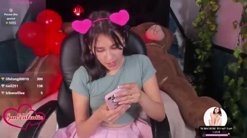 Snapshot of _sophie__miller chatting on February 16, 10:10 pm Sophie online show from February 16, 10:10 pm