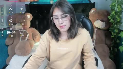 Snapshot of _sophie__miller chatting on February 26, 7:27 pm Sophie online show from February 26, 7:27 pm