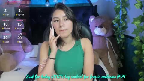 Snapshot of _sophie__miller chatting on March 3, 7:39 pm Sophie online show from March 3, 7:39 pm