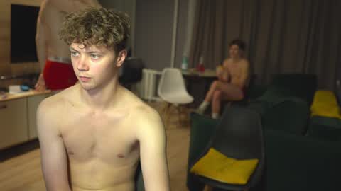 OLIVERpvt is open online show from January 18, 1:08 pm