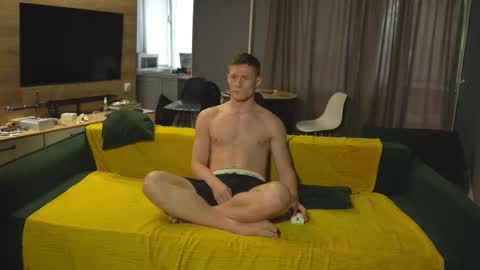 OLIVERpvt is open online show from September 25, 11:58 am