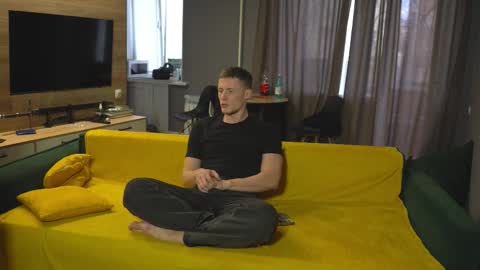 OLIVERpvt is open online show from October 19, 12:06 pm