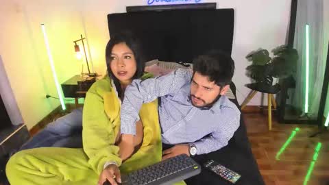 Coco and J online show from January 16, 2:21 pm