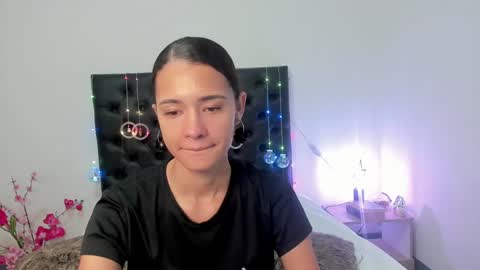 Sussi online show from December 20, 1:43 pm