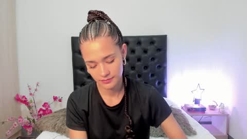 Sussi online show from January 9, 1:24 pm