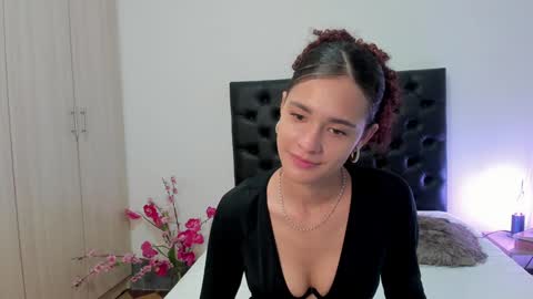 Sussi online show from January 28, 1:49 pm