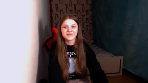 Mari online show from December 15, 3:27 pm