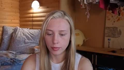 _sweetsky_ online show from March 14, 1:38 pm