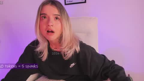 _tammarra_ online show from February 28, 1:50 am