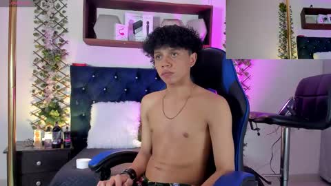 Taylor online show from December 4, 10:40 pm