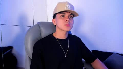 _taylorblack online show from May 19, 11:38 am