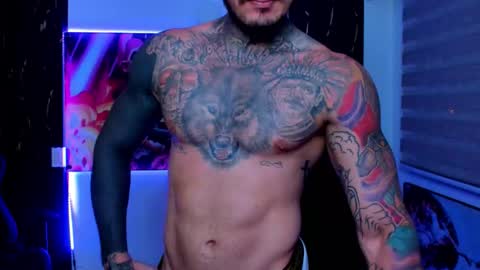 Snapshot of _thadeo_ chatting on November 9, 12:09 am ThadeoWolf online show from November 9, 12:09 am