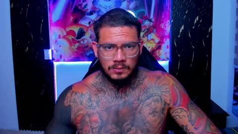 Snapshot of _thadeo_ chatting on March 24, 1:43 am ThadeoWolf online show from March 24, 1:43 am