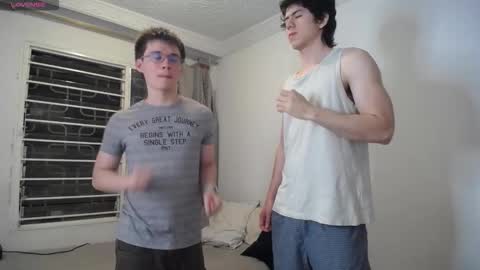 Scot y Patrick online show from November 10, 1:15 am