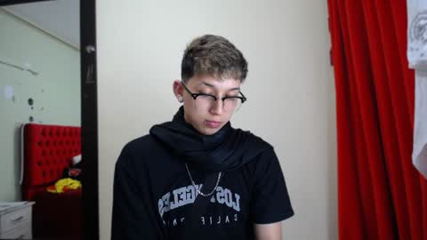 Thomas online show from December 3, 5:53 am