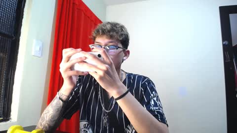 Thomas online show from January 31, 1:11 am