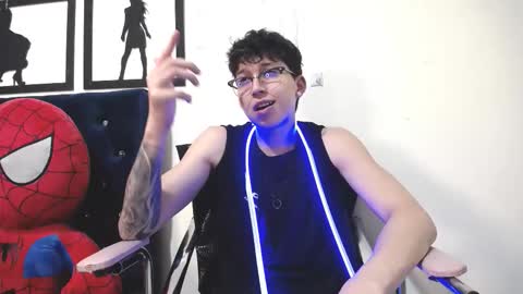 Thomas online show from November 7, 4:34 am