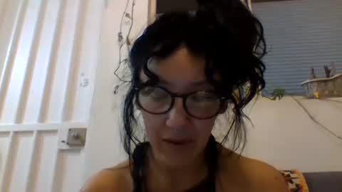 Snapshot of _tutti_frutti_ chatting on December 27, 2:58 am _tutti_frutti_ online show from December 27, 2:58 am