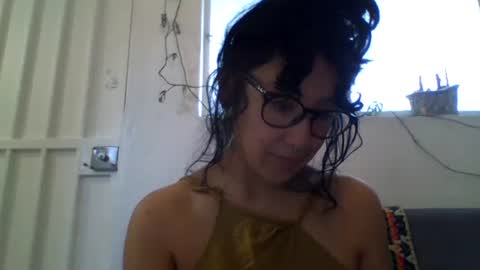 Snapshot of _tutti_frutti_ chatting on January 1, 10:56 pm _tutti_frutti_ online show from January 1, 10:56 pm