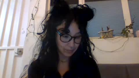 Snapshot of _tutti_frutti_ chatting on January 6, 5:41 am _tutti_frutti_ online show from January 6, 5:41 am